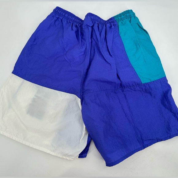 Vintage 90s UMBRO Soccer Shorts Medium Nylon ColorBlock Blue Spellout - Picture 4 of 6
